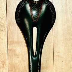 Selle Italia（セラ イタリア）　カーボン製サドルの画像