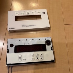 給湯器　リモコンの画像