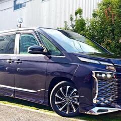 令和5年19000km★現行90ヴォクシーハイブリッドSZ!豪華オプションの画像