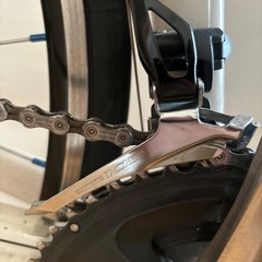 フルカーボンロードバイク　FOCUS 
gpsサイコンつきの画像