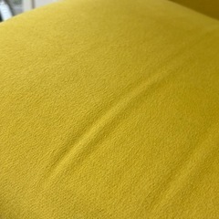 ダイニング机と椅子×2の画像