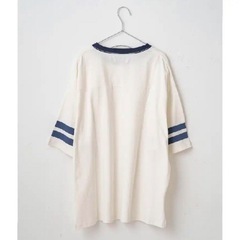 新品タグ付き　定価　8,800円　カスタネ　ウィムジック　フットボールTシャツ　ホワイトの画像