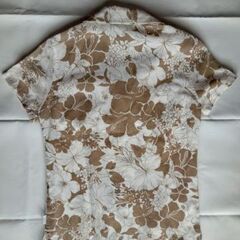 ONE*WAY ハイビスカス柄アロハシャツ 半袖 7号ぐらいの画像