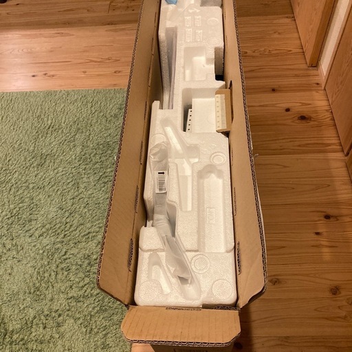 42V型テレビ　景品で頂きましたが、不用なのでお売りします！