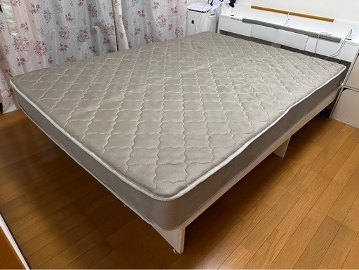 美品　ダブルサイズ　マットレス
