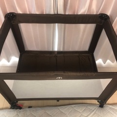 折りたたみベビーベッド　の画像