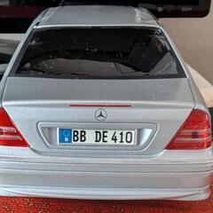 ベンツ模型の画像