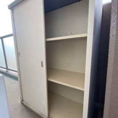 無料　スチール製物置　倉庫　キャビネット