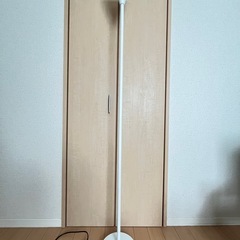 フロアランプ