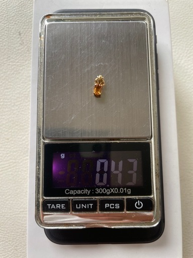 K18 刻印 ゴールド ペンダントチャーム トパーズ 天然石 0.43グラム 中古品