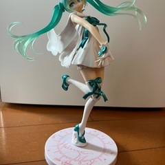 ⑧初音ミク　フィギュア