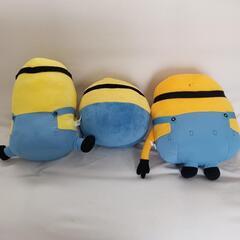 ミニオンズのぬいぐるみセットの画像