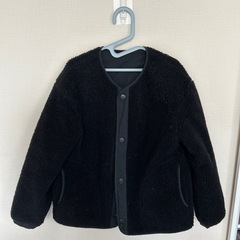 130　ユニクロ　アウター　リバーシブル　ジャンパーの画像