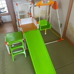 子供用ジャングルジム（屋内用）の画像