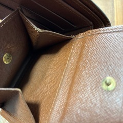 VUITTON財布の画像