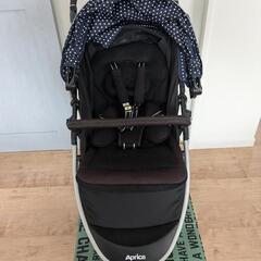 Apricaベビーカー　定価64,900円の画像