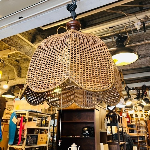 《売約済》【武蔵小山店】  ラタン　ランプ　シーリングライト　ペンダントライト　モダン　ライト　天井照明　籐家具　レトロ　ビンテージ　アンティーク　ジャパン　ジャパンビンテージ　vintage antique lamp light pendant modern