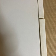 白い棚の画像