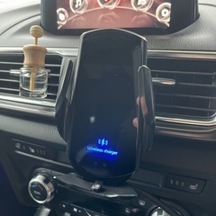 車用ワイヤレス充電スマホホルダー【黒色】の画像