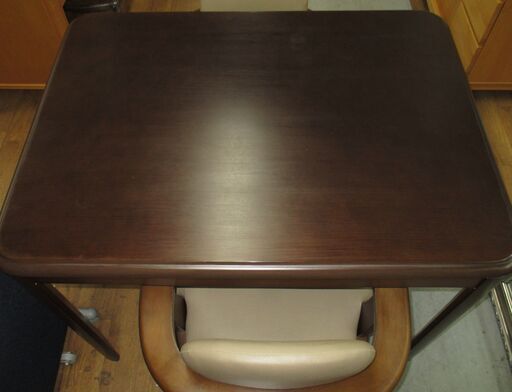 R078 ダイニングこたつ付き、回転式椅子2脚セット、幅105cm Used R078 トップ ダイニングこたつ付き、回転式椅子2脚セット、幅105cm