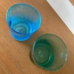 【新品・未使用品】☆琉球グラス☆ペア☆水色＆緑☆泡盛☆焼酎☆冷たい飲み物に☆おしゃれ☆の画像