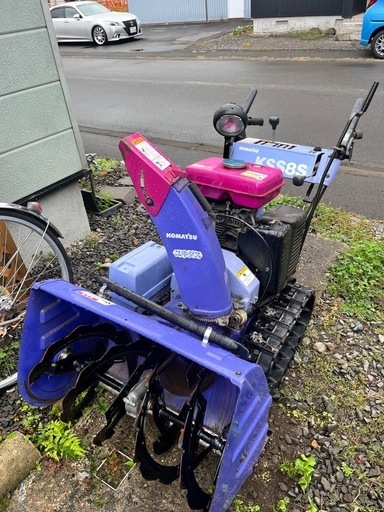 売れました☆現状品☆個人出品☆コマツ　8馬力　古いですがまだ使えます