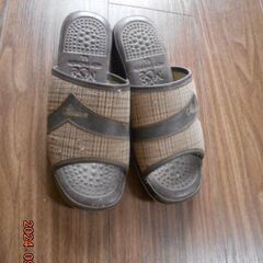 USED メンズサンダル。  お取引のオマケにどうぞ。  