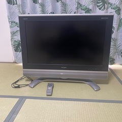 シャープ液晶テレビ　AQUOS 32インチ
