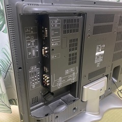 シャープ液晶テレビ　AQUOS 32インチの画像