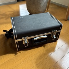 カメラ　ハードケース鍵付き