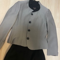 セミフォーマル　上下セットアップ
の画像