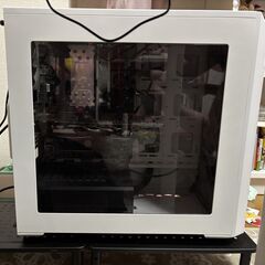 ゲーミングデスクトップパソコンの画像