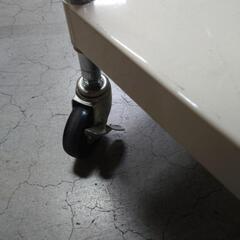 サカエ　パイプラック　作業台　キャスター付の画像