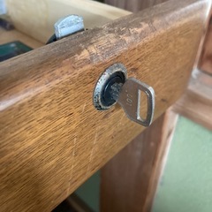 無料　木目　勉強机　鍵ありの画像