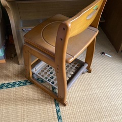 無料　椅子付き　勉強机　木目の画像