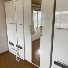収納家具の画像