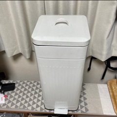 ゴミ箱 スチールの画像