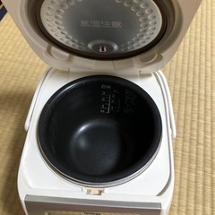 Toshiba 炊飯器の画像
