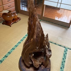 ②屋久杉　置物　オブジェ