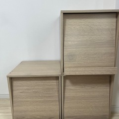 棚　キューブボックス　扉付きの画像