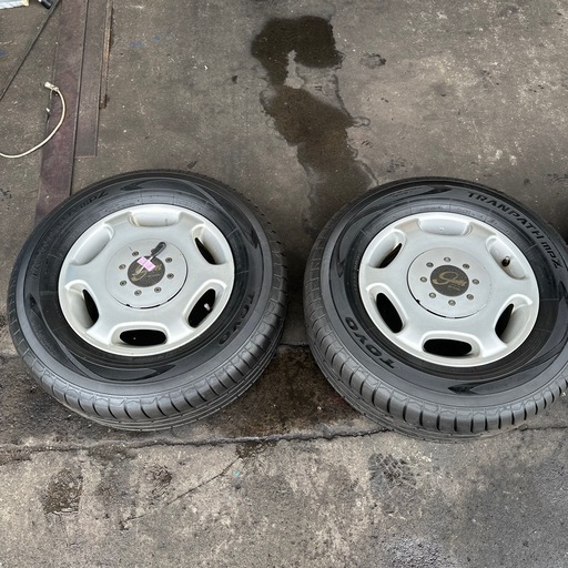 100系ハイエースワゴンノーマルタイヤ