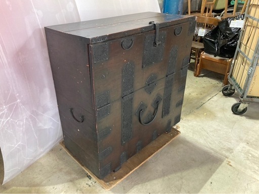 （0921u1）船箪笥　時代箪笥　和箪笥　銭箱　重厚鉄金具　古民具　古道具　民芸家具　アンティーク　骨董品　蔵出し品　一宮市