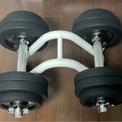 【取引中】トレーニング用品一式　筋トレセット　フラットベンチ　ダンベル30kg (15kg×2)　ダンベルラックの画像