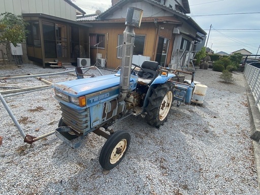 TS1610 トラクター