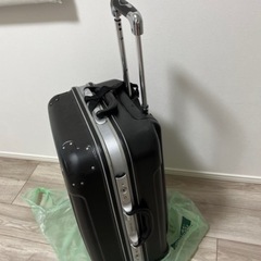 スーツケース黒(取引先決まりました)の画像