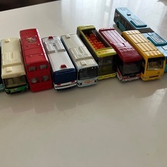 トミカ　バス　9台セットの画像