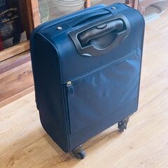 キャリーケース 旅行カバンの画像
