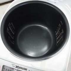 象印 マイコン炊飯ジャー NL- DA18 WA ホワイト 1升 炊飯器 黒厚釜　2020年製の画像