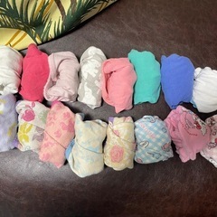 2T〜3T 90-100靴下　パンツ　パジャマの画像