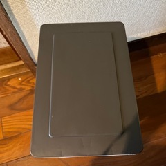 足で踏んで開ける　ゴミ箱の画像